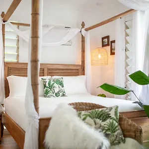 pandanus-cottage.cairnshotels4all.com/