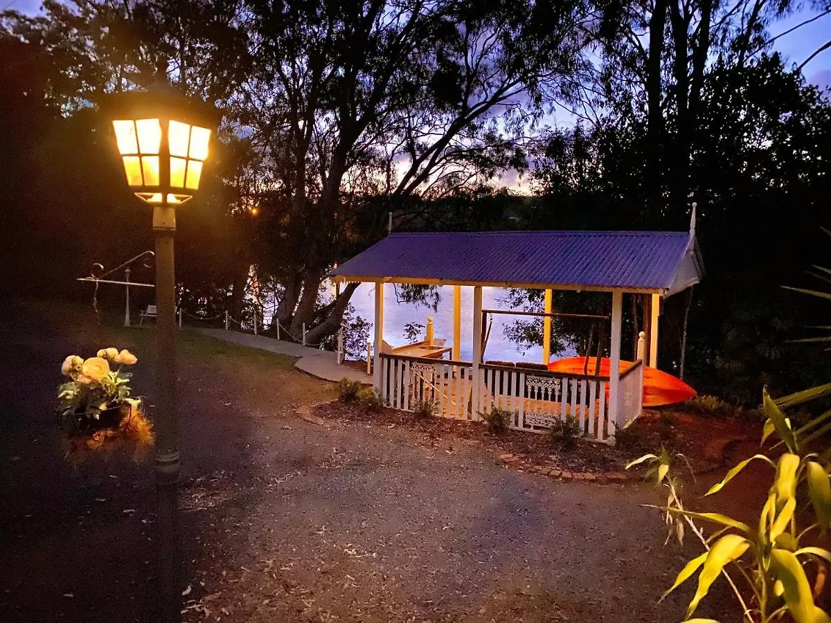 Bli Bli House Riverside Retreat Twin Waters Bed & Breakfast
